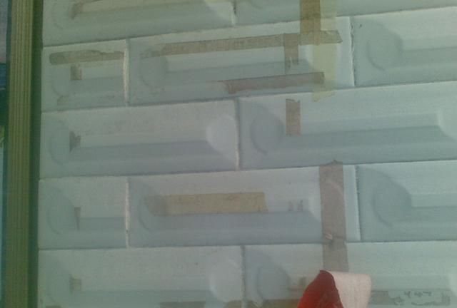 贴白墙不留痕的胶带，白墙上的胶如何去除？图2