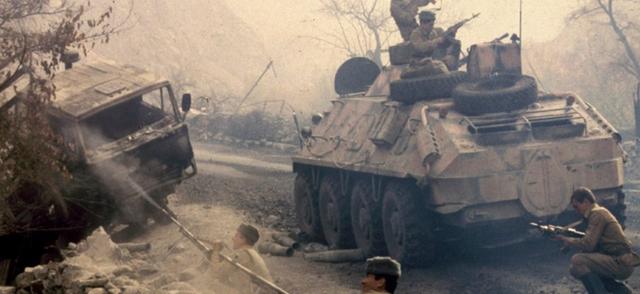 苏联攻打阿富汗的真实场面（仗着武力优势入侵阿富汗）(8)