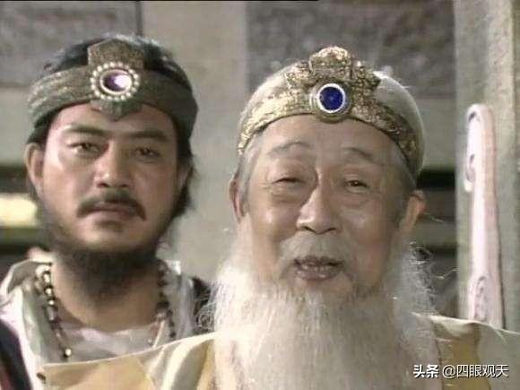 欧洲王室的珠宝王冠（欧洲王室那些blingbling的祖母绿王冠）(9)