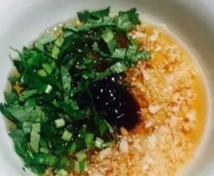 重庆油碟调法,火锅油碟蘸料怎么调好吃图10