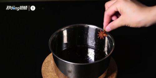 怎样腌整个青辣椒好吃,鲜青椒怎样腌制才好吃图5