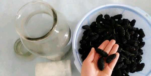 60度白酒泡桑葚保质期,自制桑葚酒的保质期是多久图5