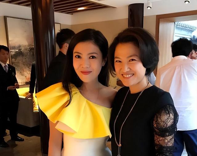 跑步女人的真实现状：55岁富婆坚持跑步10年(2)