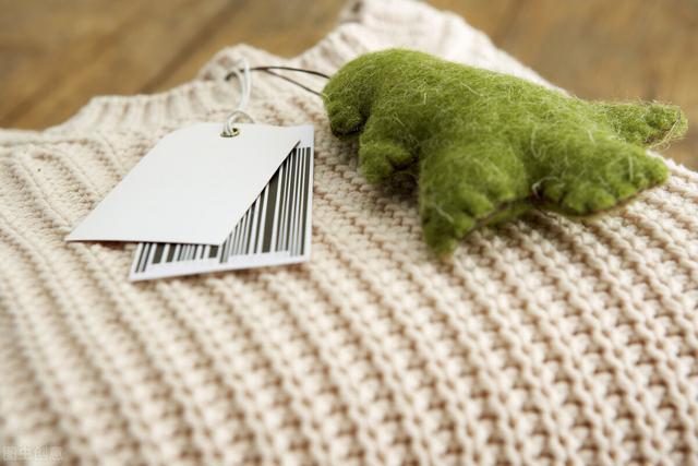 挑选衣服时应该注意的三个标准（原来挑选衣服有窍门）(4)