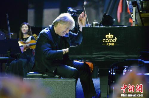 钢琴王子理查德克莱德曼经典大全（钢琴王子理查德）(1)