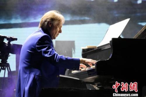 钢琴王子理查德克莱德曼经典大全（钢琴王子理查德）(2)