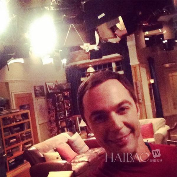 生活大爆炸12季幕后特辑（生活大爆炸第八季开拍）(1)