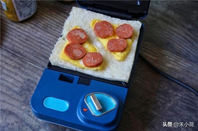三明治早餐机的使用方法（新晋网红三明治早餐机）(9)