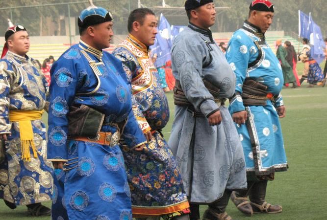 古族的那达慕大会象征着什么