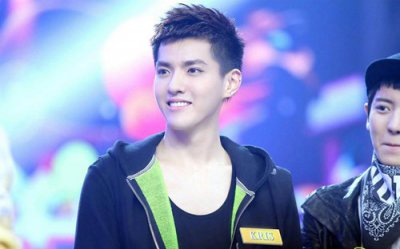 ​kris吴亦凡整容前 kris吴亦凡手臂纹身