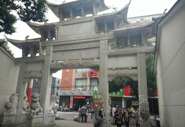 张英六尺巷的故事(张英六尺巷的故事简短) 张英 六尺巷 第2张