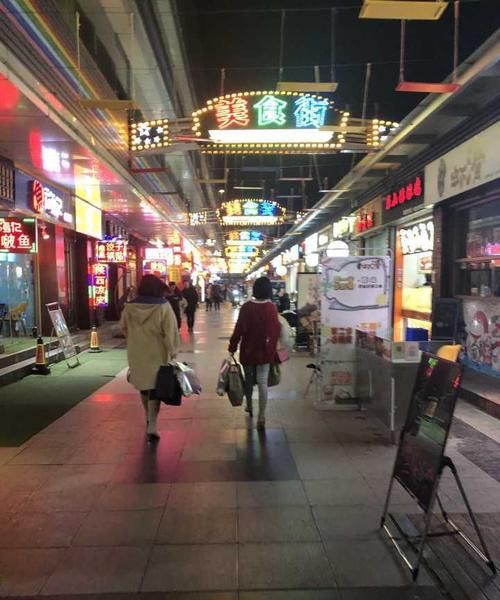 东营美食一条街在哪里