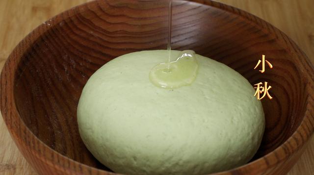 蒸春饼怎么做好吃又简单（春饼试试这样做）(5)