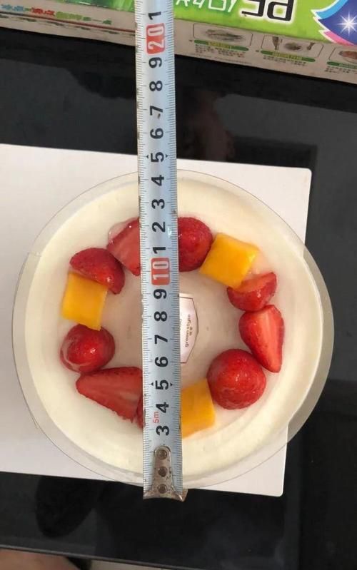 10寸蛋糕有多大够几个人吃12个人够吗