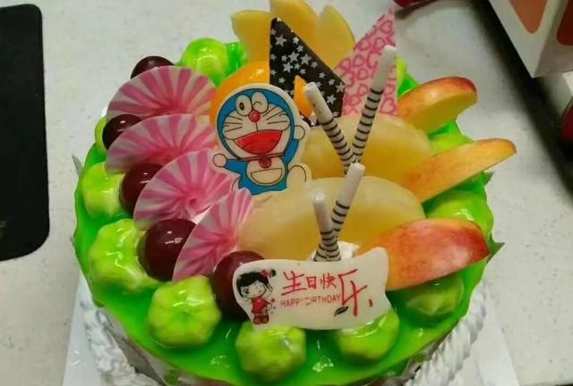 6英寸是多少厘米蛋糕够几个人,10寸蛋糕有多大够几个人吃12个人够吗?图7