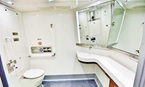 高铁上的厕所分男女吗