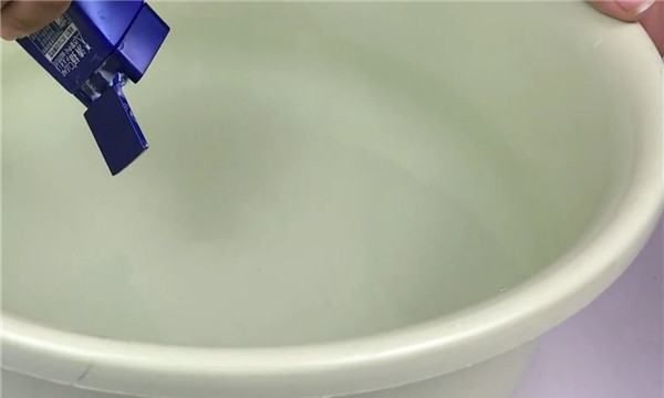 老鼠尿干了能洗掉,老鼠拉尿在衣服上穿了会怎么样图1