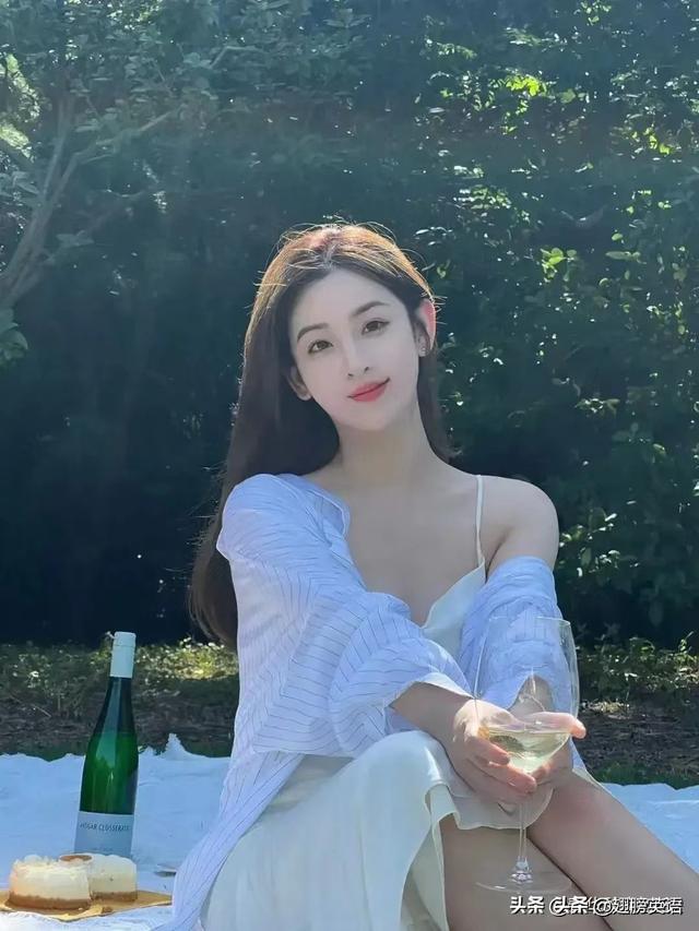 英语do something用法(地道英语anythingbut用法解析)(3)