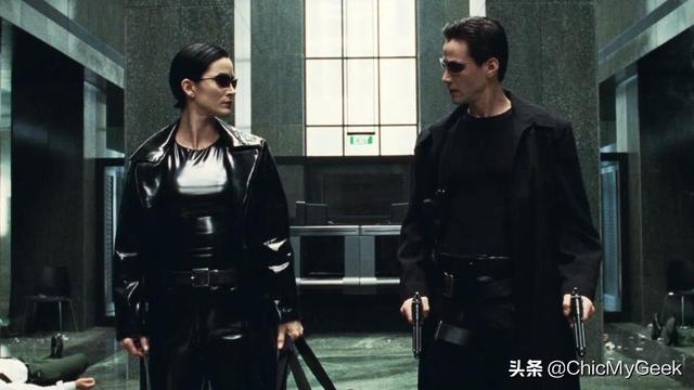 黑客帝国史密斯高清图（重温崔妮蒂的强大魅力）(2)