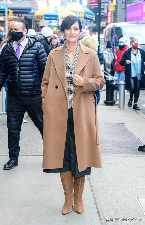 黑客帝国史密斯高清图（重温崔妮蒂的强大魅力）(7)