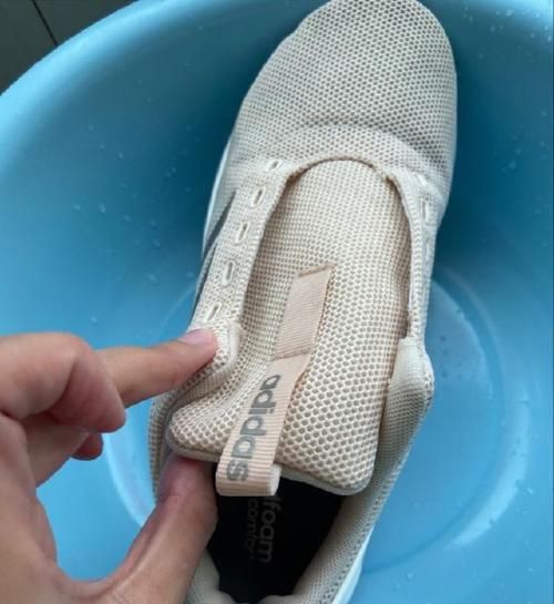 网面鞋洗黄了怎么办