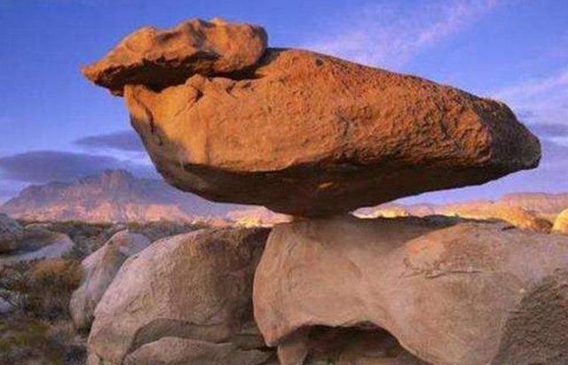 石头落在地上的声音