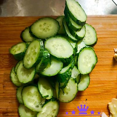 肉打卤面十种卤做法（打卤面灵魂之黄花菜木耳鸡蛋黄瓜卤）(5)