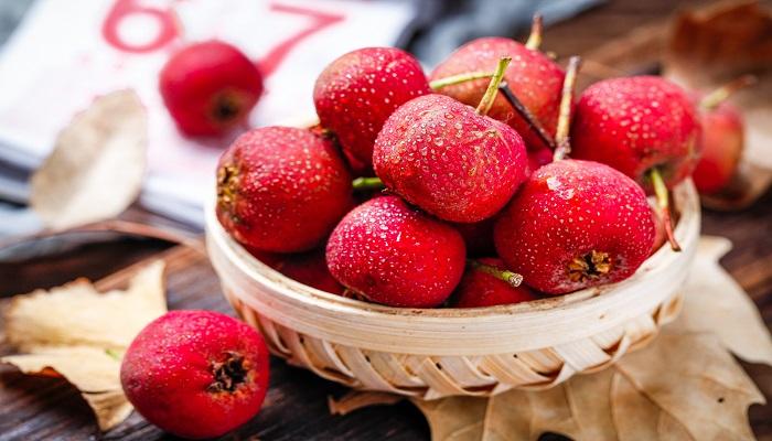 西瓜和山楂哪个含糖高（西瓜和山楂相比山楂含糖高）