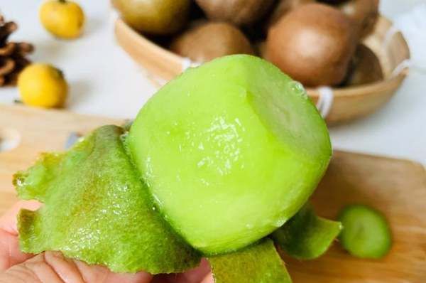 野生猕猴桃怎么催熟更甜,猕猴桃放了一个月还是硬的怎么办图7