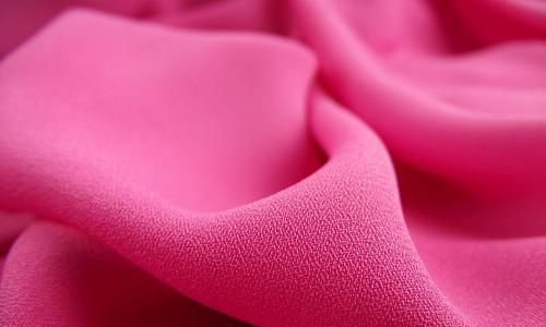 聚酯纤维是不是滑滑的面料