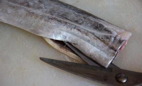 冻带鱼怎么处理干净