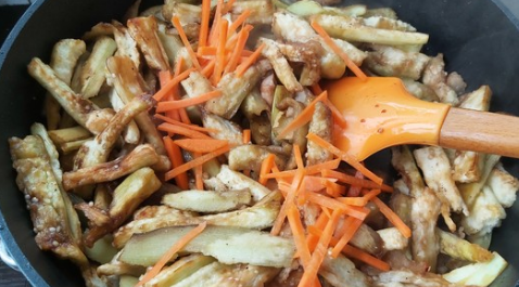 炒肉的菜有哪些,肉应该和什么菜一起炒更好吃图8