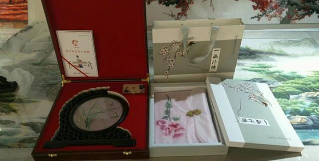 教师节给老师送什么礼物好，教师节、中秋节一起，给老师送什么礼物好？图3