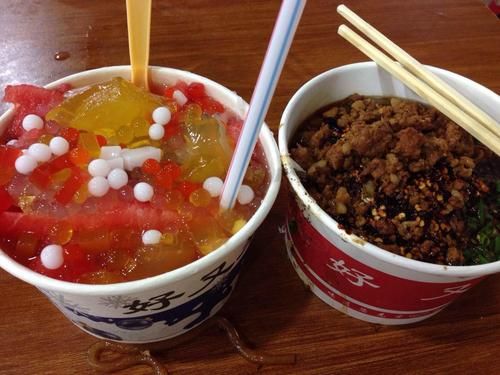 杨家坪有什么好吃的美食推荐(重庆杨家坪有什么好吃的)-第1张图片-