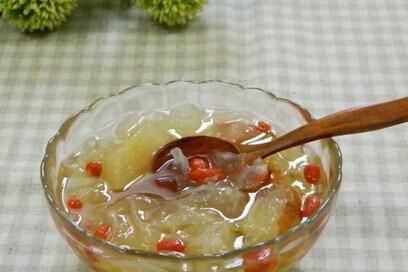 银耳汤可以二次加热吗,银耳红枣汤能反复加热