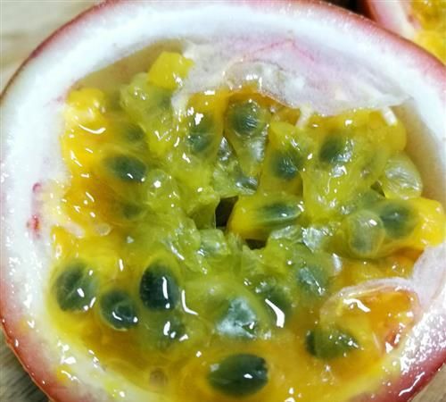 百香果和海鲜可以一起吃吗