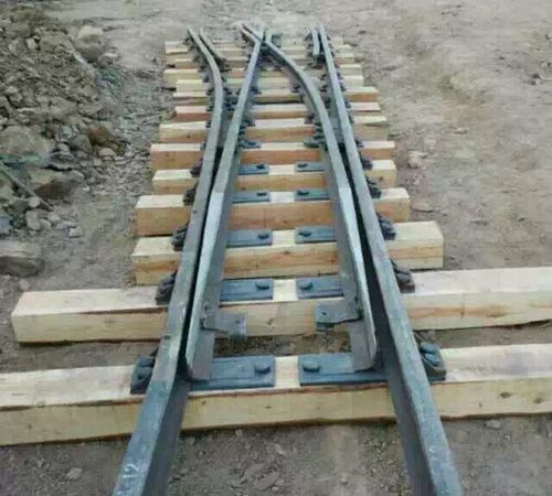 道岔按照用途与平面形状可分为哪几种类型的