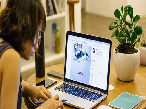 有什么工作是在家里做的两情侣赚钱的