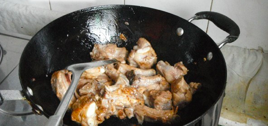 高压锅压排骨压多久时间,高压锅炖排骨要多久图7