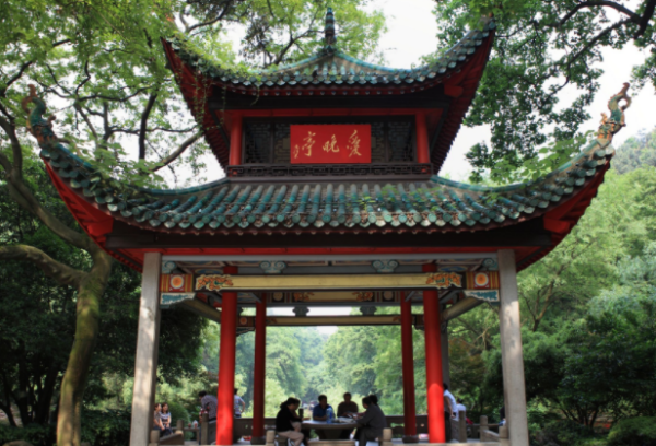四大名亭位于湖南长沙的是什么亭,我国的四大名亭中位于湖南的是哪一座亭图4
