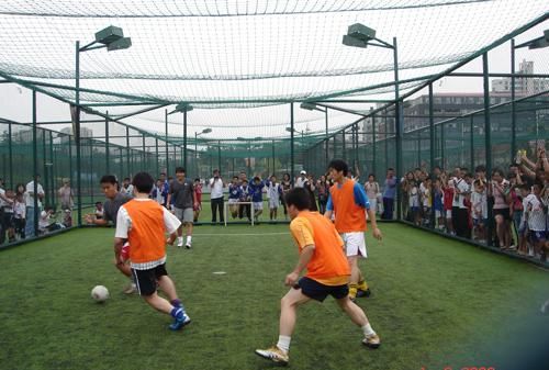 正规足球比赛一场多少分钟