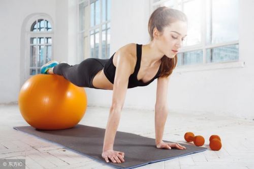 轮滑鞋怎么选择(轮滑鞋怎么选尺码)-第1张图片-