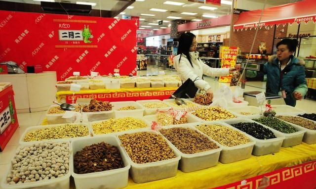 龙抬头吃什么传统食物,二月二龙抬头的由来和习俗,老传统不能忘,二月二要剃头吗?图3