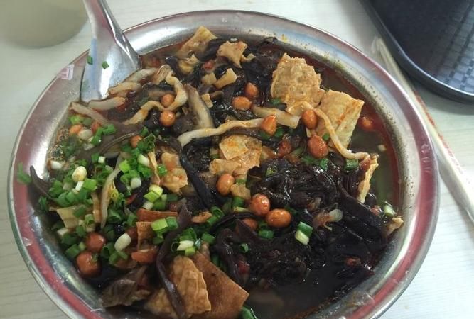 第一次去武鸣，有什么特色美食吗