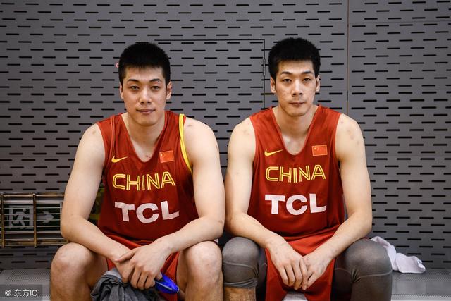 青岛双星男篮最新消息邵英伦（邵英伦超短发亮相）(2)