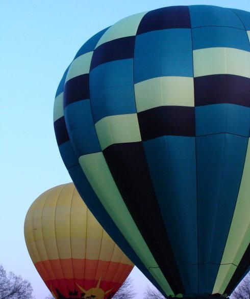 热气球的工作原理是什么（是什么方式使热