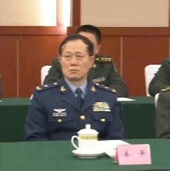 中将是正军级还是副军级