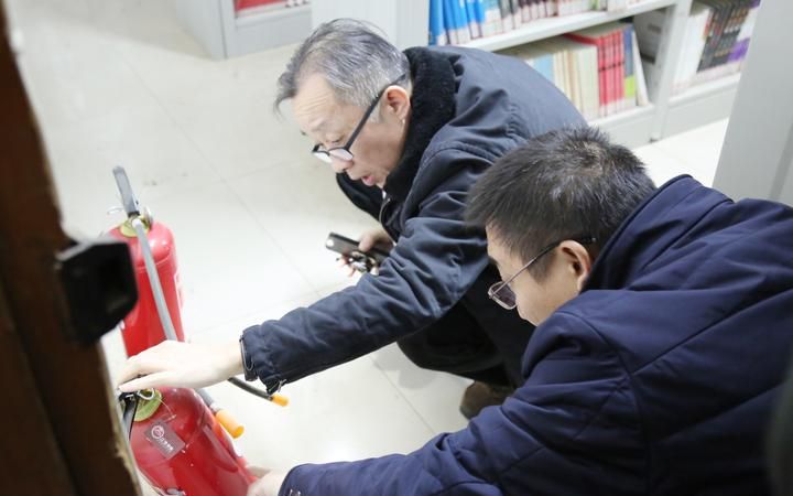 图书着火应该用什么灭火器