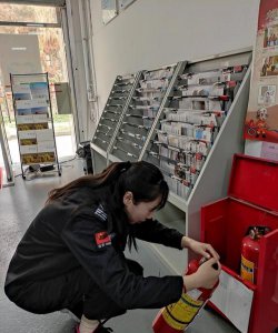 ​图书馆发生火灾用什么灭火器,为什么图书馆着火不能用泡沫灭火器