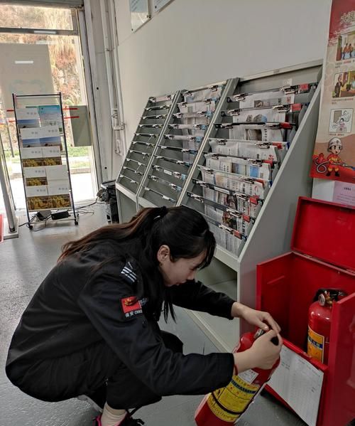 为什么图书馆着火不能用泡沫灭火器